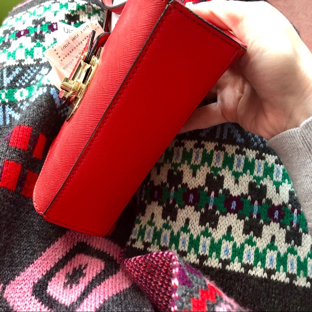 PRICE DROP! Calvin Klein Purse - Picture 3 of 5